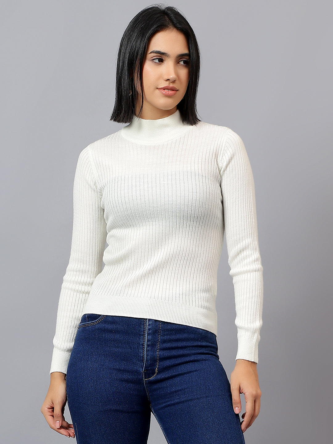 Women's Off White Self Design Fitted Top