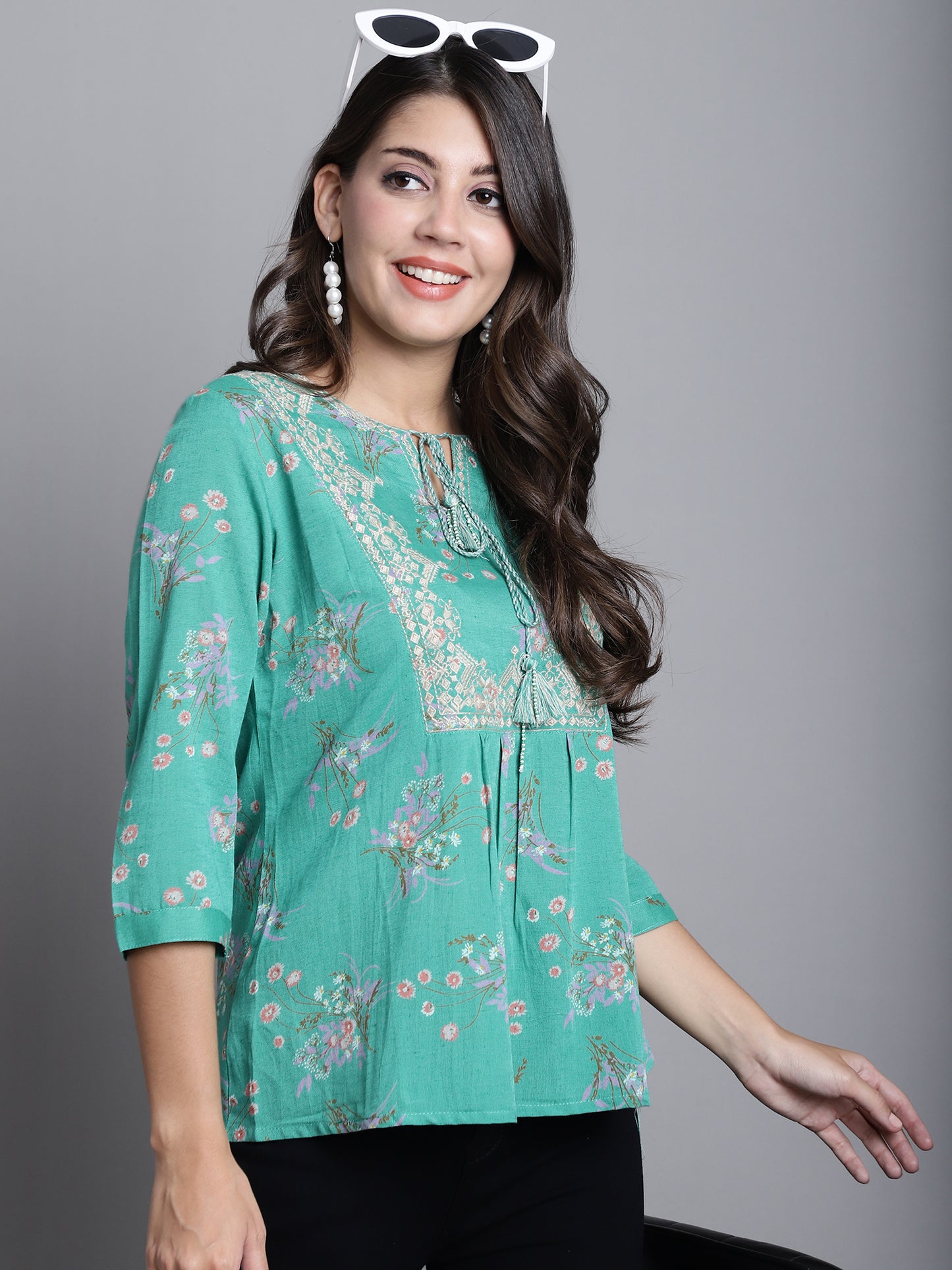 Cantabil Women Green Floral Printed Round Neck 3/4 sleeve Casual Tunic (7165921296523)
