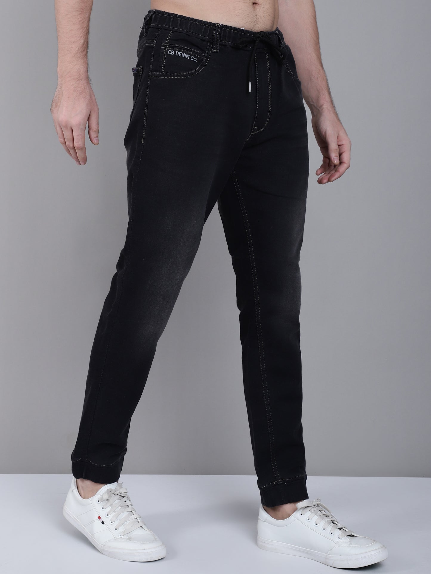 Cantabil Black Solid Cotton Blend Mid Rise Full Length Regular Fit Casual Jogger For Men (7162832257163)