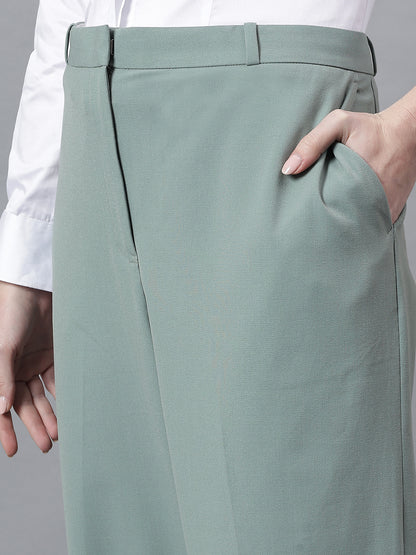 Women's Green Solid Regular Fit Formal Trosuer