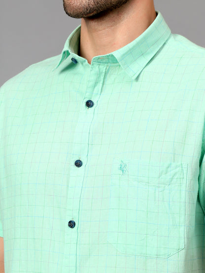 Men's Light Green Casual Small Checks Half sleeve Shirt