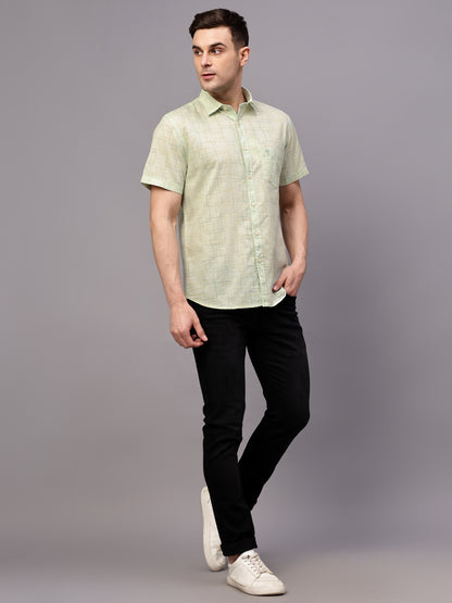 Men's Light Green Casual Geometric Print Half sleeve Shirt