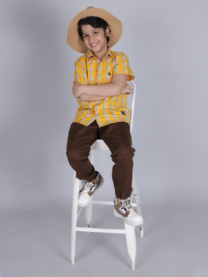 Boys Yellow Checkered Half Sleeves Spread Collar Casual Shirt