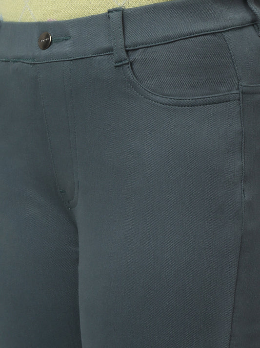 Girls Green Soild Cotton Blend Stretchable Jeggings