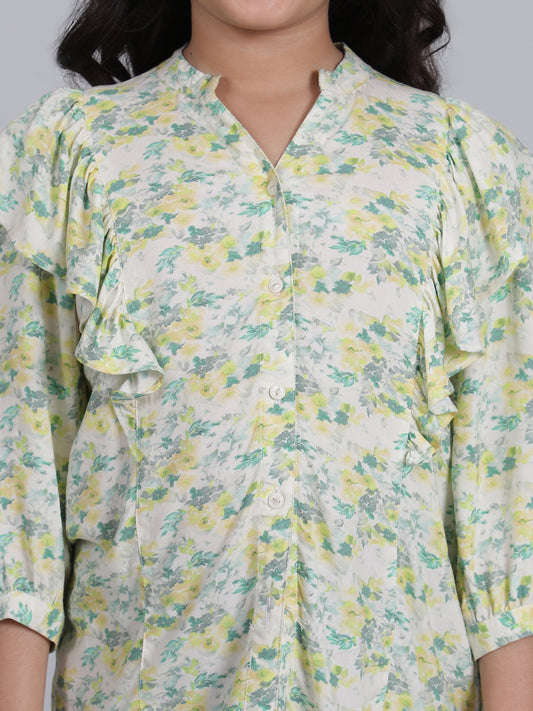 Girls Printed Green V-Neck 3/4th Sleeves Casual Top