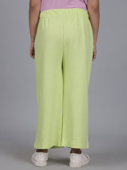 Girls Solid Green Regular Fit Casual Track Pant
