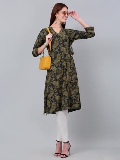 Women's Green Paisley Printed Three Quarter Sleeves Kurti