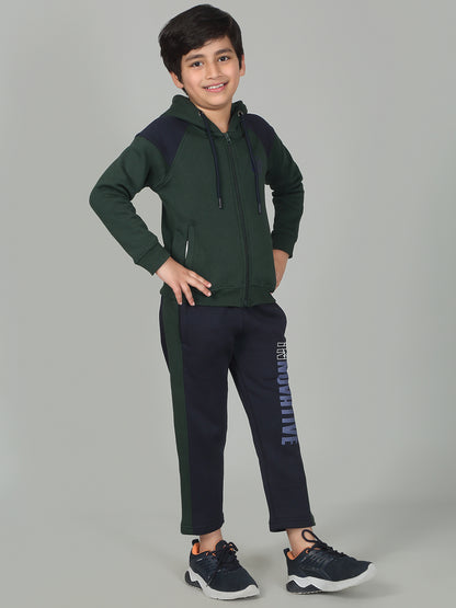 Boys Green Color Block Hooded Neck Full Sleeves Track Suit