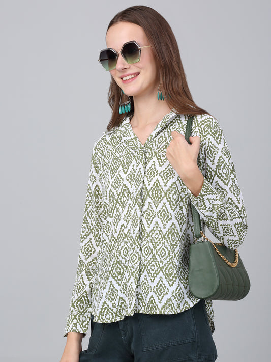 Women's Green Abstract Printed Casual Top