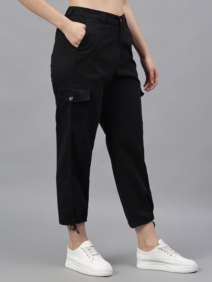 Women's Black Solid Regular Fit Casual Cargo