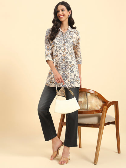 Women's Black Solid Regular Fit Casual Jeans