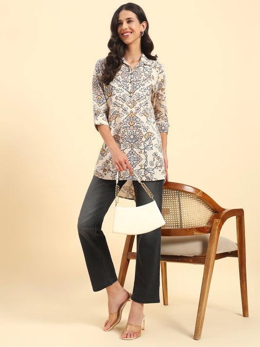 Women's Black Solid Regular Fit Casual Jeans