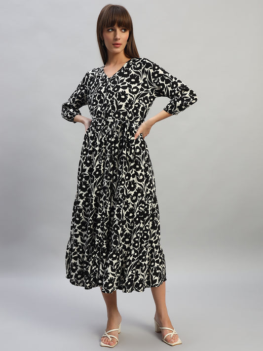 Women's Printed Black V-Neck 3/4th Sleeves Casual Dress