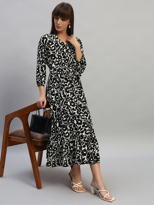 Women's Printed Black V-Neck 3/4th Sleeves Casual Dress