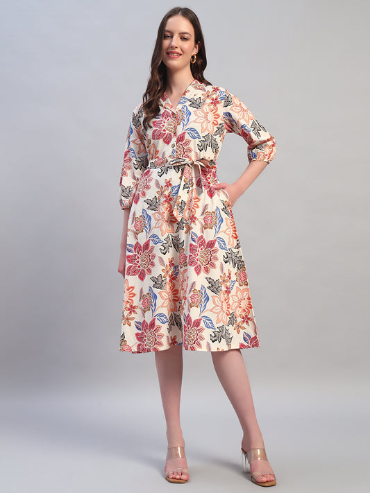 Women Printed Off-White Spread Collar 3/4th Sleeves Casual Dress