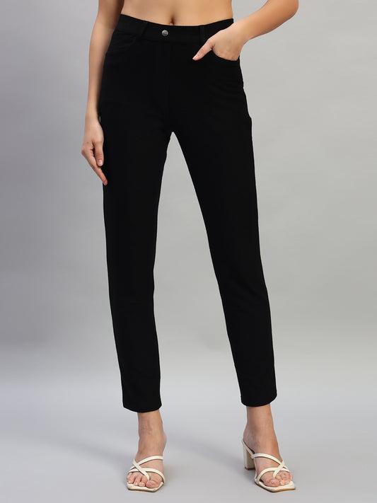 Women's Solid Black Regular Fit Casual Jegging Pant