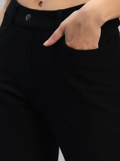 Women's Solid Black Regular Fit Casual Jegging Pant