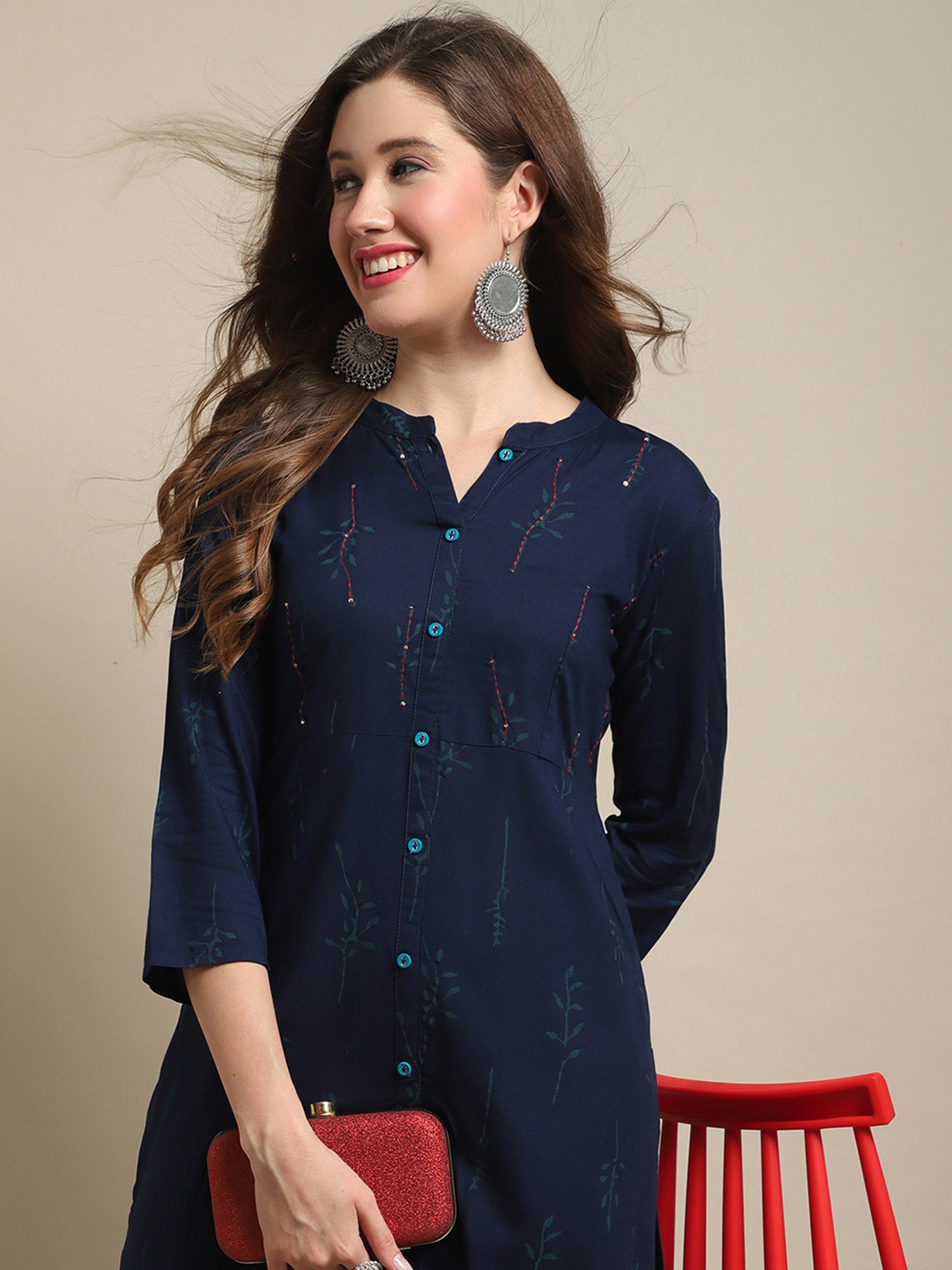 Buy online Navy Blue Floral Round Neck Straight Kurti from Kurta Kurtis for  Women by Showoff for ₹739 at 60% off | 2024 Limeroad.com