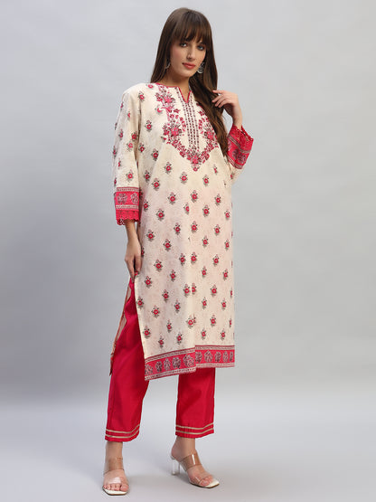 Women's Printed Pink Round Neck 3/4th Sleeves Casual Kurti