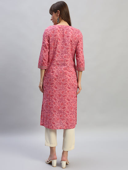 Women's Printed Onion V-Neck 3/4th Sleeves Casual Kurti