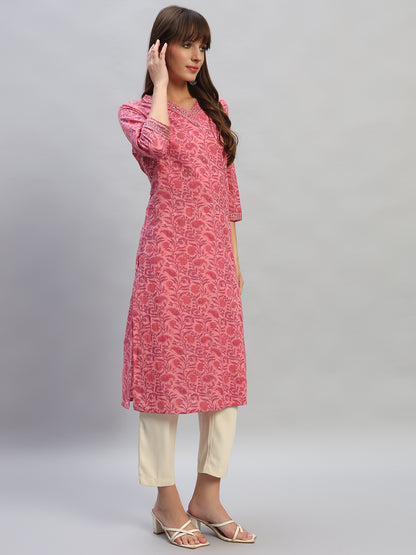 Women's Printed Onion V-Neck 3/4th Sleeves Casual Kurti