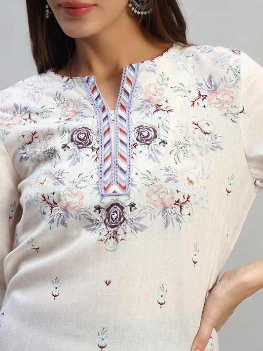 Women's Printed Ivory V-Neck 3/4th Sleeves Casual Kurti