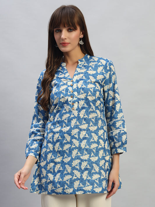 Women's Printed Blue V-Neck 3/4th Sleeves Casual Short Kurti