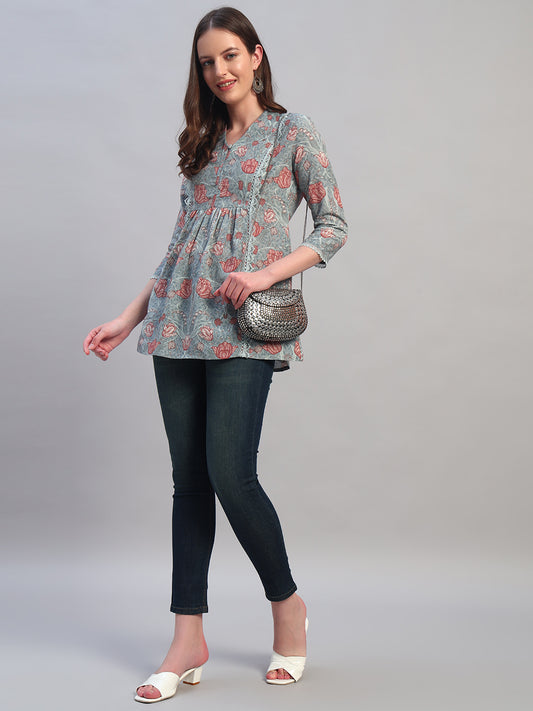 Women Printed Blue 3/4th Sleeves Regular Fit Short Kurti