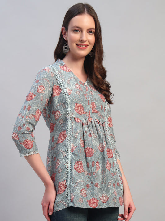 Women Printed Blue 3/4th Sleeves Regular Fit Short Kurti