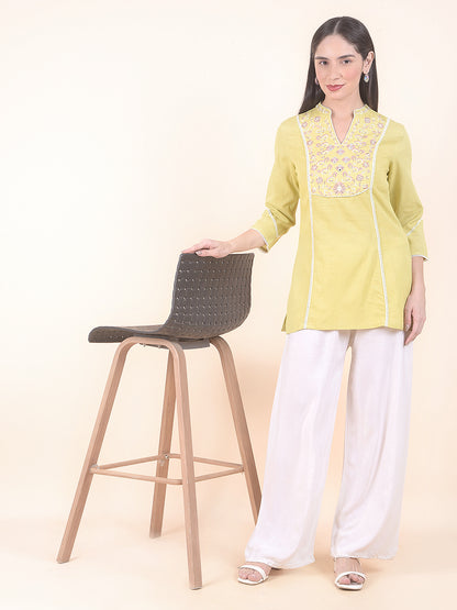 Kurti for Women l Breathable & Soft with Color Fastness Regular Fit Embroidery Pattern