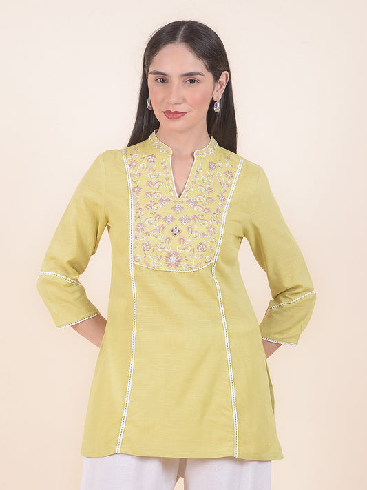 Kurti for Women l Breathable & Soft with Color Fastness Regular Fit Embroidery Pattern