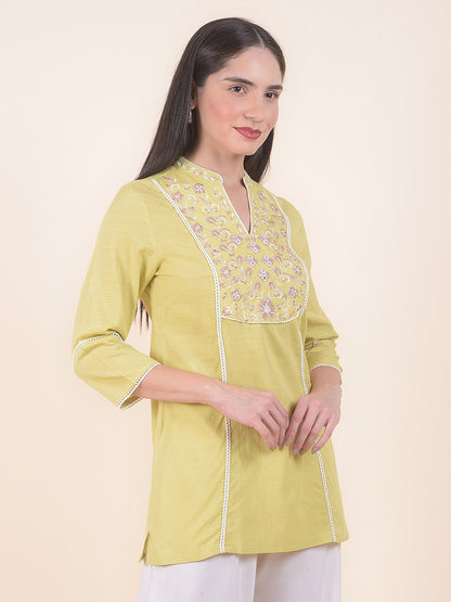 Kurti for Women l Breathable & Soft with Color Fastness Regular Fit Embroidery Pattern