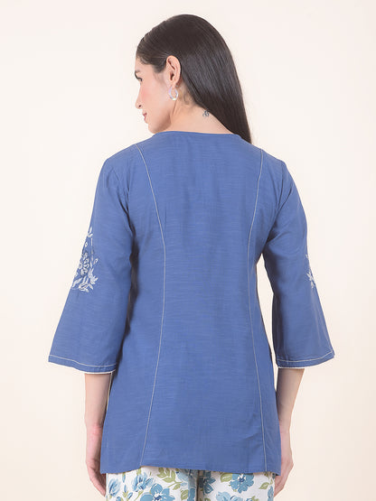 Kurti for Women l Breathable & Soft with Color Fastness Regular Fit Embroidery Pattern