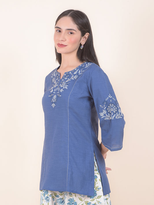 Kurti for Women l Breathable & Soft with Color Fastness Regular Fit Embroidery Pattern