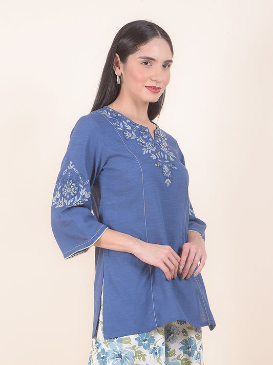 Kurti for Women l Breathable & Soft with Color Fastness Regular Fit Embroidery Pattern