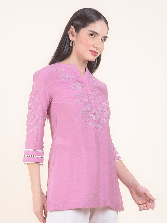 Kurti for Women l Breathable & Soft with Color Fastness Regular Fit Embroidery Pattern