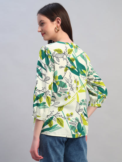 Women Green Printed V-Neck 3/4th Sleeves Casual Tunic