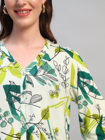 Women Green Printed V-Neck 3/4th Sleeves Casual Tunic