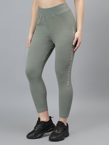 Women's Casual Solid Green Mid Rise Track Pants