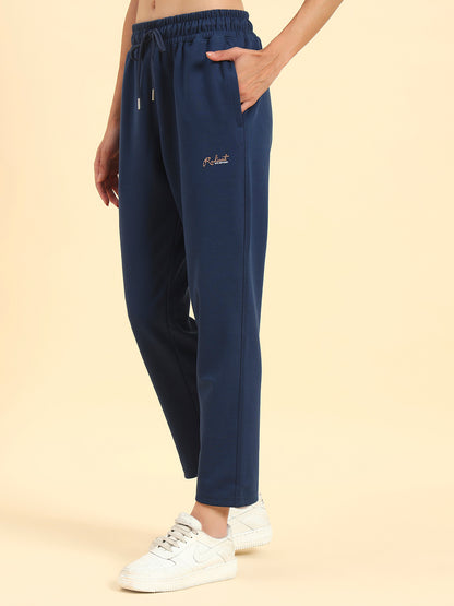 Women's Blue Solid Regular Fit Casual Track Pant