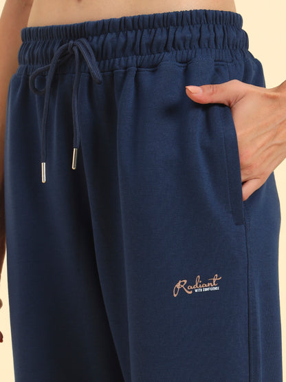 Women's Blue Solid Regular Fit Casual Track Pant