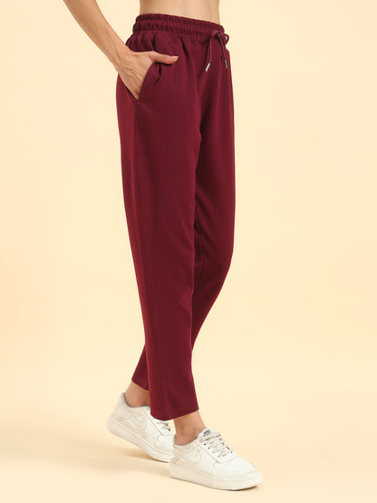 Women's Maroon Solid Regular Fit Casual Track Pant