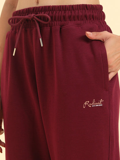 Women's Maroon Solid Regular Fit Casual Track Pant