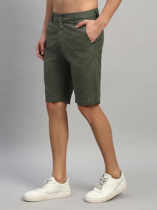 Men's Solid Olive Green Regular Fit Casual Bermuda