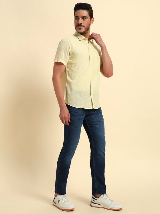 Denim Jeans for Men l Breathable & Soft with Color Fastness Slim Fit Cotton Fabric Solid Pattern Button Closure