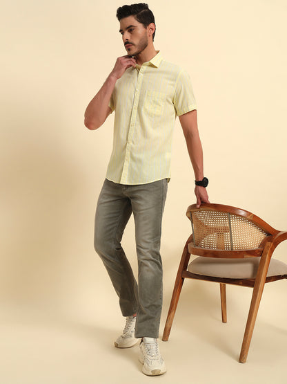 Denim Jeans for Men l Breathable & Soft with Color Fastness Straight Fit Cotton Fabric Solid Pattern Button Closure