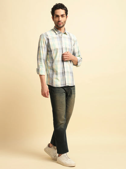 Denim Jeans for Men | Breathable & Soft with Color Fastness Straight Fit Cotton Fabric Solid Pattern Button Closure