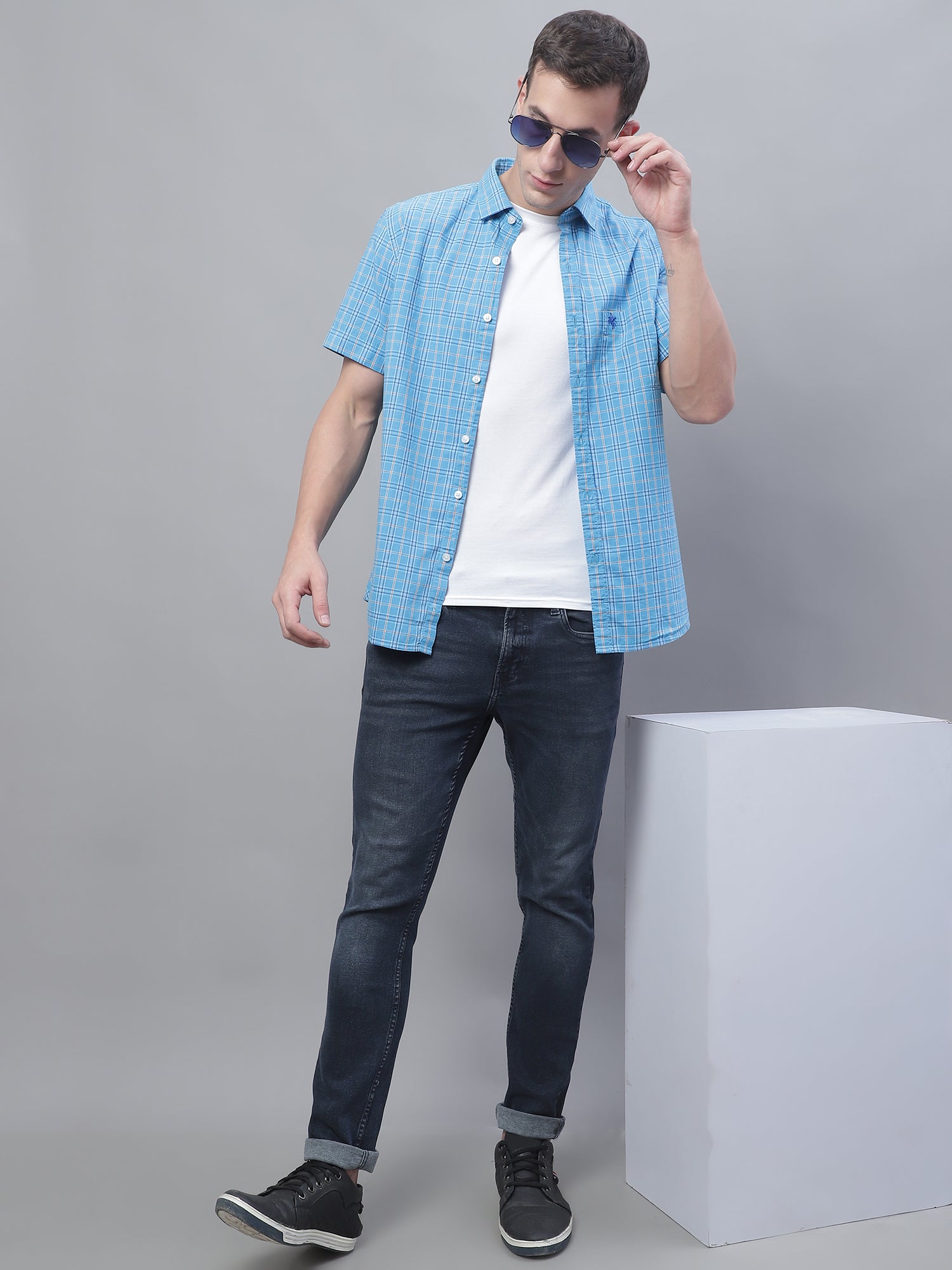 Cantabil Cotton Checkered Blue Half Sleeve Casual Shirt for Men with Pocket (7135095849099)