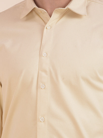 Men's Pale Yellow Self Design Slim Fit Full Sleeve Casual Shirt