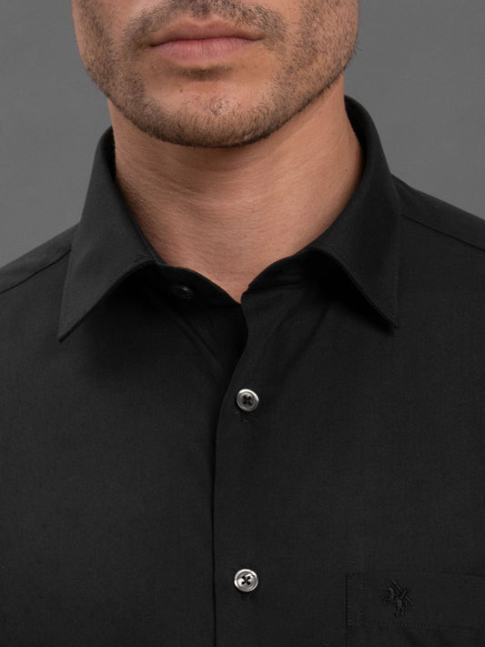 Men's Black Regular Fit Solid Full Sleeve Formal Shirt